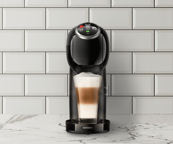 NESCAF&Eacute; Dolce Gusto Genio S Plus Zwart koffiemachine - close up